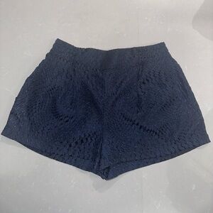 Textured high-waist dress shorts. Size small